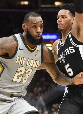 Los Hornets superan a los Pistons, Davis vuelve a salirse y los Spurs pasan por encima de los Cavaliers