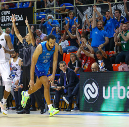 Urbas Fuenlabrada se aferra a la Liga Endesa (88-65)