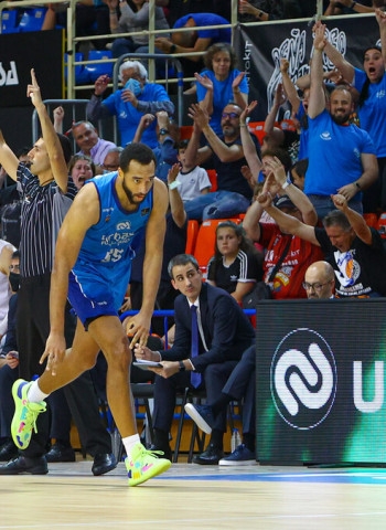 Urbas Fuenlabrada se aferra a la Liga Endesa (88-65)