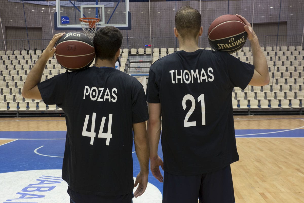 A la venta una nueva camiseta de manga corta de algodón con los dorsales de los jugadores del Monbus Obradoiro