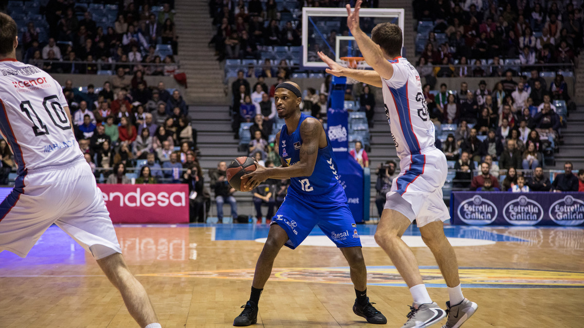 San Pablo Burgos apura sus opciones de Copa del Rey (73-76)