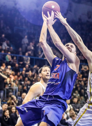 El CSKA Moscú termina la fase regular líder y arrasando