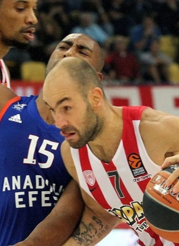 El Olympiacos, sin piedad ante el Anadolu Efes (90-66)