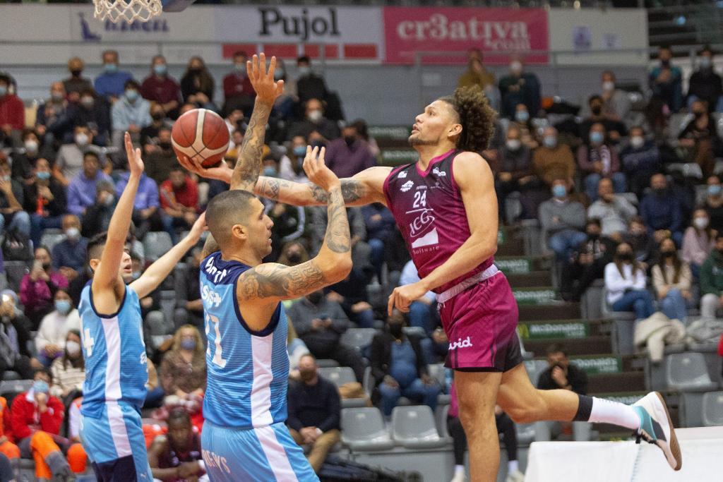 Covirán Granada refuerza su liderato tras el guiño del ICG Força Lleida en la noche de los partidazos