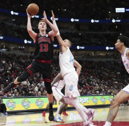 La noche NBA: Emoción en la vuelta de Doncic a Dallas