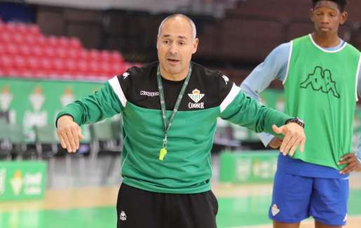Curro Segura: "Tenemos muchas ganas de darle una alegría a la afición"