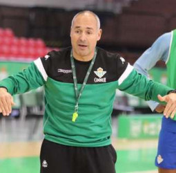 Curro Segura: "Tenemos muchas ganas de darle una alegría a la afición"