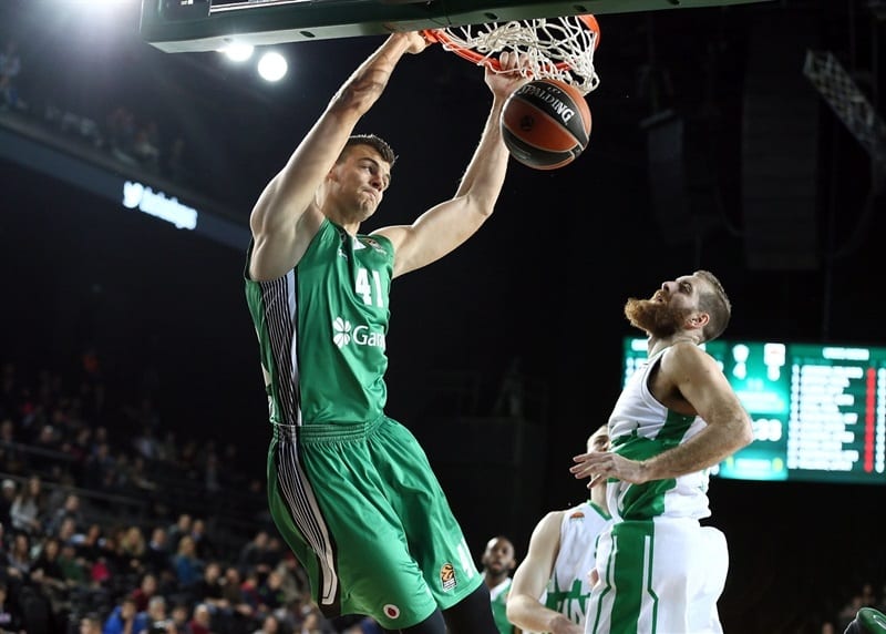 El Darussafaka sentencia en el último cuarto al Unics Kazan (71-64)