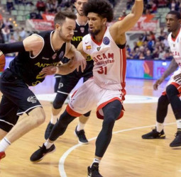 El UCAM gana por uno pero cae eliminado ante el Antwerp belga (78-77)