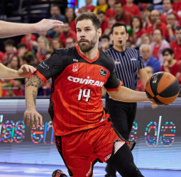 Christian Díaz renueva con el Coviran Granada por una temporada más