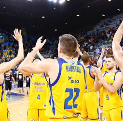 Herbalife Gran Canaria mantiene el ritmo (90-85)