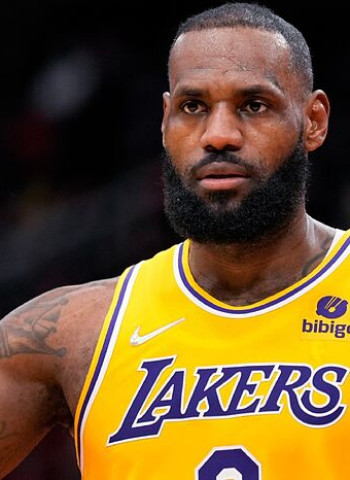 Los Lakers dosificarán los minutos de LeBron James esta temporada