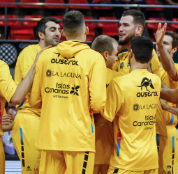 Un Shermadini imperial impone el dominio aurinegro en Zaragoza (62-77)