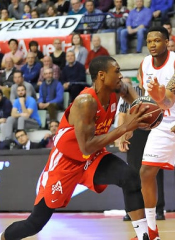 UCAM Murcia se lleva un intenso encuentro ante el San Pablo Burgos (67-64)