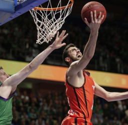 La #CalderaTaronja decidirá la EuroCup (79-71)