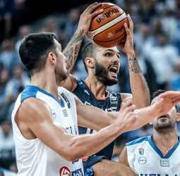 Francia, superior a una Grecia muy correosa (87-95)