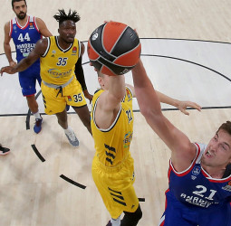 El Anadolu Efes supera a ALBA en la prórroga (106-105)