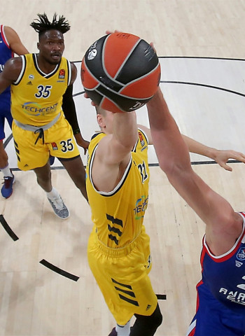 El Anadolu Efes supera a ALBA en la prórroga (106-105)