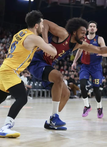 El Barça sube su autoestima a costa de un débil Maccabi (100-71)