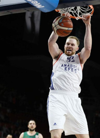 Alex Kirk, en negociaciones avanzadas con el Iberostar Tenerife