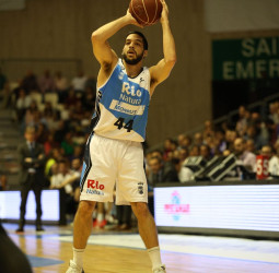 Pepe Pozas: “Me gusta que sientan que soy uno más de la familia. Cumplir tantos partidos con el ‘Obra’ será un orgullo”