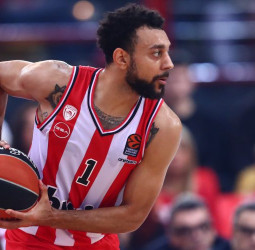 El Olympiacos negocia la renovación de Nigel Williams-Goss