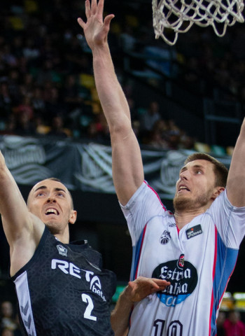 RETAbet Bilbao Basket arrolla al Obradoiro (99-72)