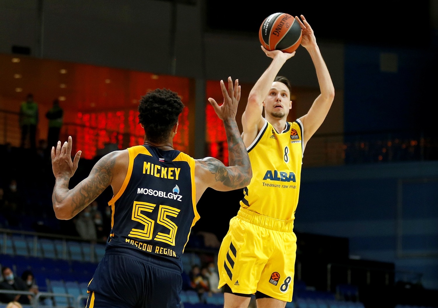 El ataque de Eriksson lidera al ALBA a la victoria contra el Khimki (81-100)