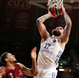 Gran triunfo del Real Madrid en Múnich (76-80)