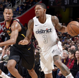 Intratables Simmons-Embiid, estelar Curry y clutch Westbrook