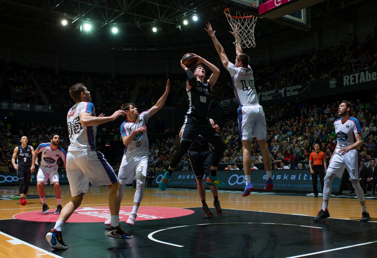 Arnoldas Kulboka renovará con el Bilbao Basket