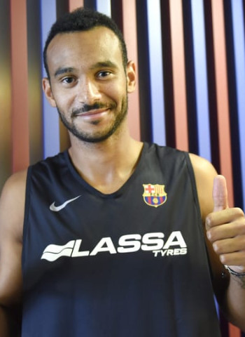 Adam Hanga, un jugador total para el Barça Lassa