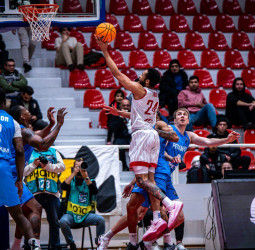 El BAXI Manresa lucha hasta un cara o cruz final con derrota en Turquía, 89-86
