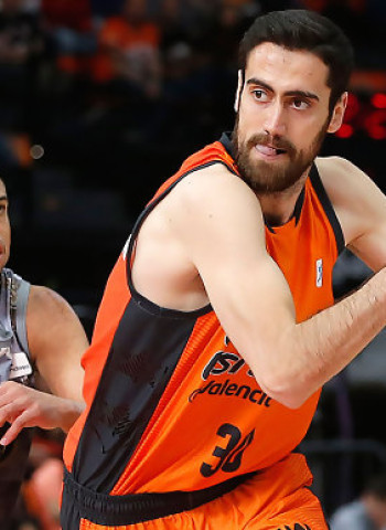 El Valencia BC puede in extremis con la fe breoganista (83-82)