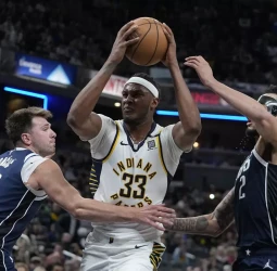 Myles Turner reduce a los Mavericks