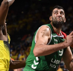 Bourousis: "Así es la vida y tenemos que continuar"