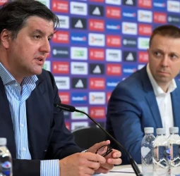 Dejan Bodiroga y Paulius Motiejunas, hablan con los medios en Berlín