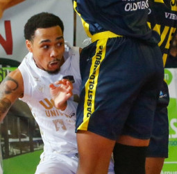El UCAM Murcia finaliza con derrota el Torneo EncestaRías (65-83)