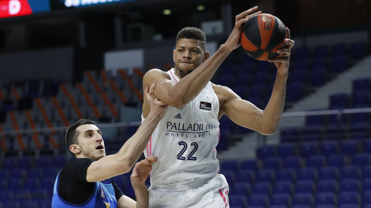 Walter Tavares, Jugador de la Jornada 24