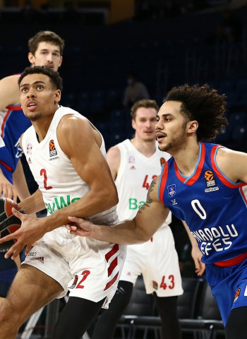 El Bayern mantiene su gran nivel ante el Anadolu Efes (71-74)