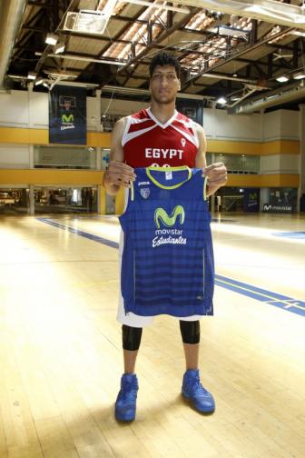 El internacional egipcio Hamad Fathi, de 2.29 metros, a prueba con Movistar Estudiantes