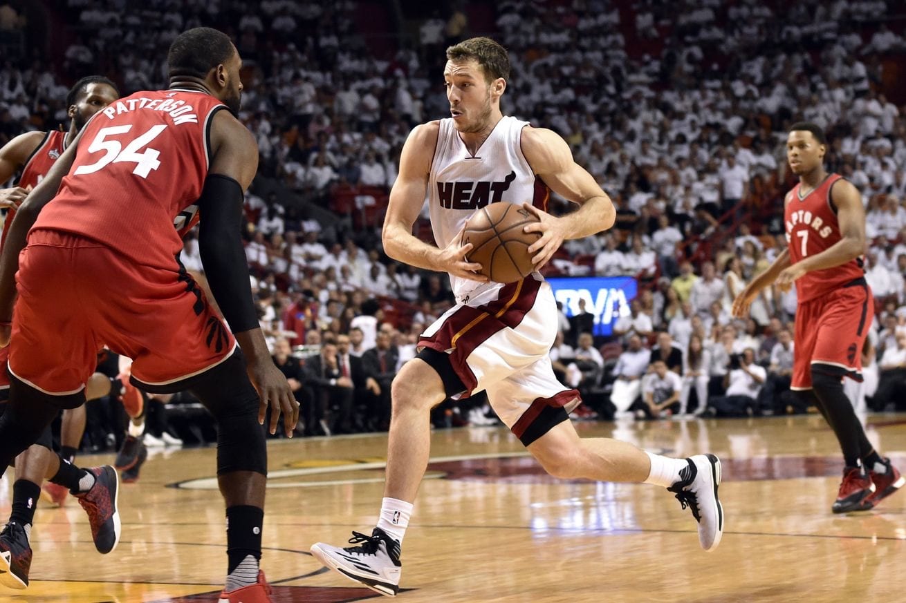 Los Heat fuerzan el séptimo (3-3)