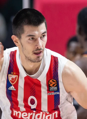 El Estrella Roja brilla para vencer a Mónaco, 92-68