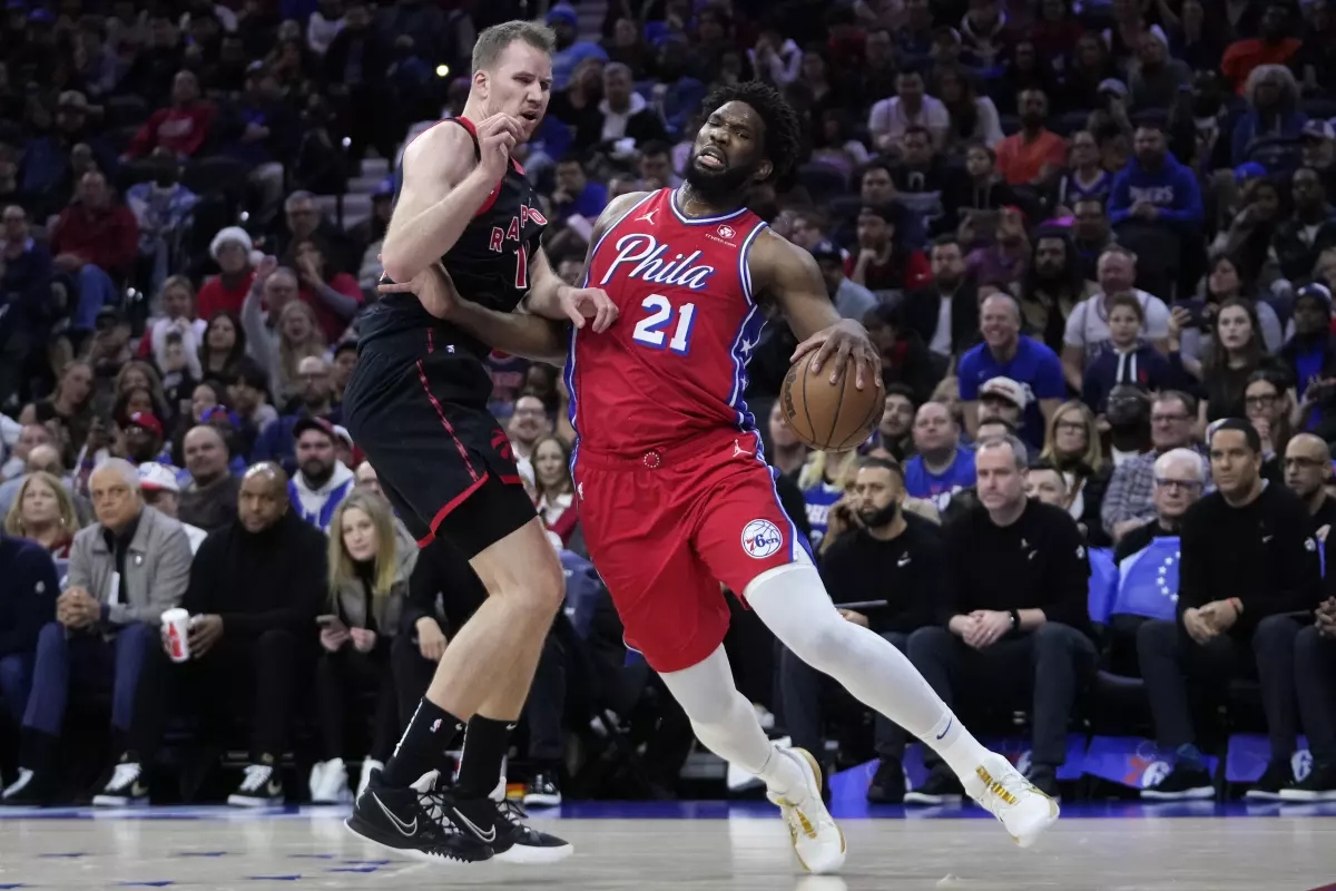 Embiid somete a los Raptors a lo CID Campeador