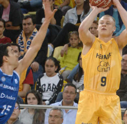 Sasu Salin, en el punto de mira del Unicaja