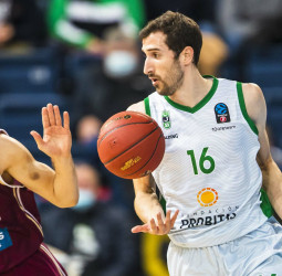 El Joventut pierde en la pista del Lietkabelis (87-77)