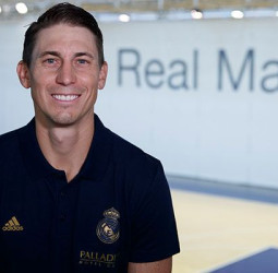 Comunicado Oficial: renovación de Jaycee Carroll