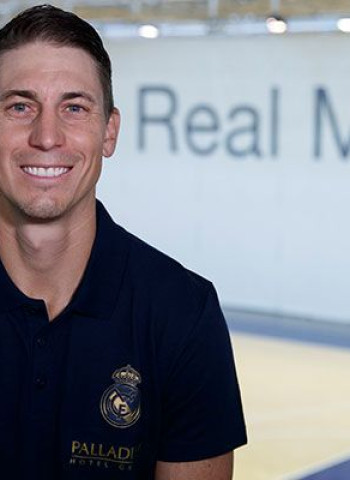 Comunicado Oficial: renovación de Jaycee Carroll