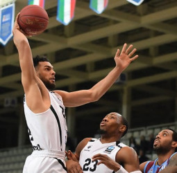 Trent Lockett, puntos exteriores para el Baloncesto Sevilla