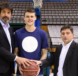 Neno Dimitrijevic, verdinegro hasta 2021